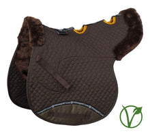 Load image into Gallery viewer, Rhinegold Luxe Fur Vented Numnah